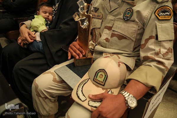 دوازدهمین آئین اعطای تندیس ملی فداکاری