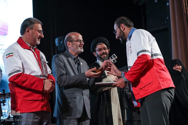 دوازدهمین آئین اعطای تندیس ملی فداکاری