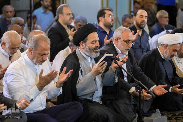 مراسم دعای کمیل در مدینه