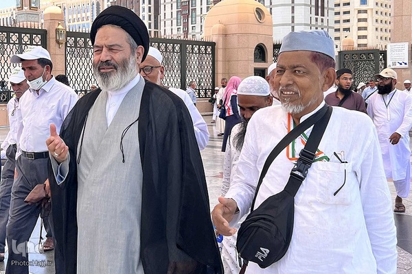 
حضور سرپرست حجاج ایرانی در مسجد النبی
