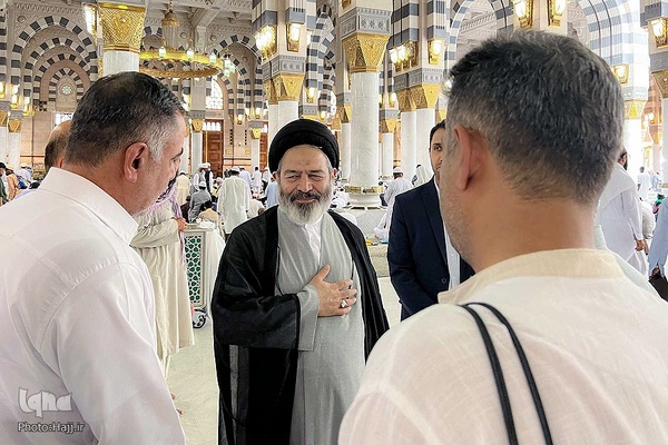 
حضور سرپرست حجاج ایرانی در مسجد النبی
