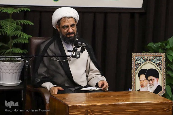 تجلیل از پیشکسوتان قرآنی استان همدان