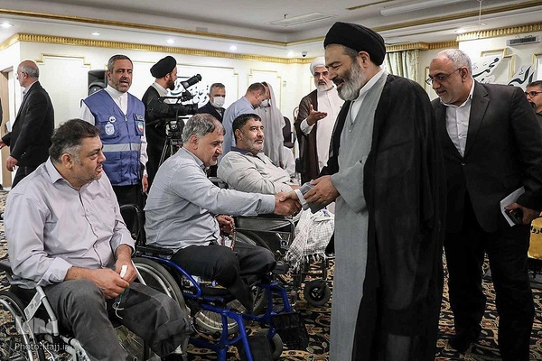 دیدار سربرست حجاج ایرانی با جانبازان