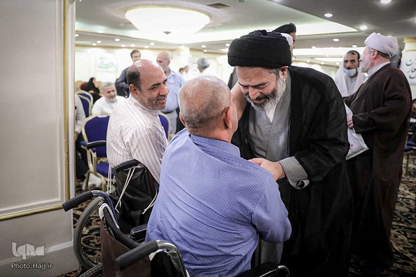 دیدار سربرست حجاج ایرانی با جانبازان