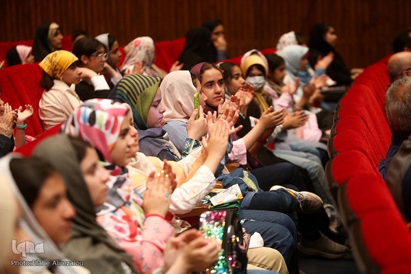 نشست آیین ثبت ملی قصه‌گویی ایرانی