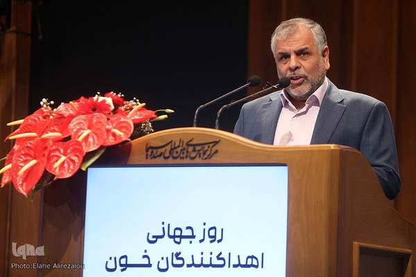 تقدیر از اهداکنندگان خون در روز جهانی اهداکنندگان خون