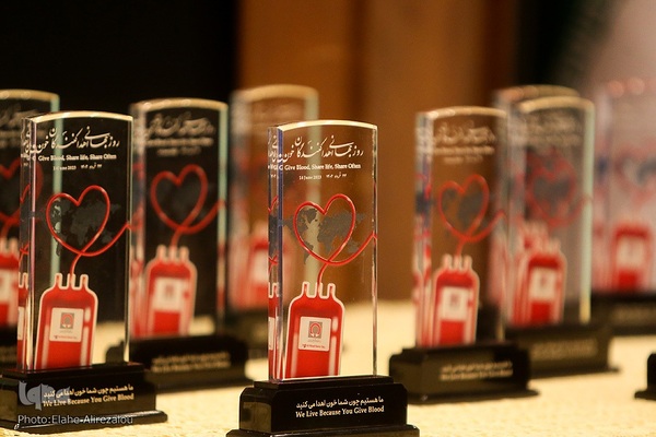 تقدیر از اهداکنندگان خون در روز جهانی اهداکنندگان خون
