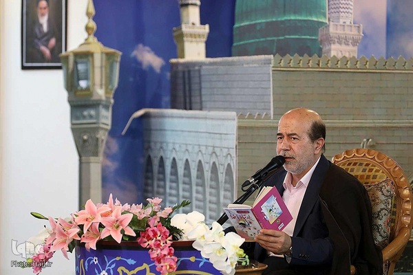 مراسم دعای کمیل زائران ایرانی در مدینه منوره