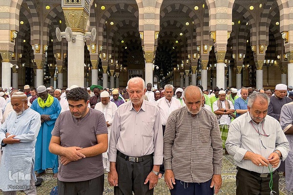 حال و هوای زائران ایرانی در حرم مطهر نبوی را در ایام حج تمتع