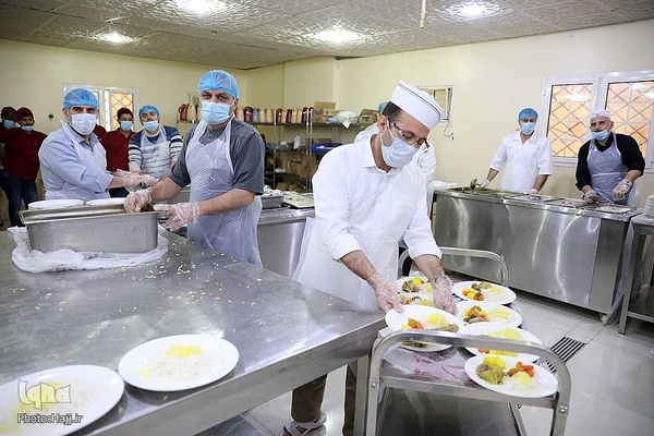 دیدار صمیمی سرپرست حجاج ایرانی با زائران کشورمان در مکه مکرمه
