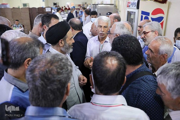 دیدار صمیمی سرپرست حجاج ایرانی با زائران کشورمان در مکه مکرمه