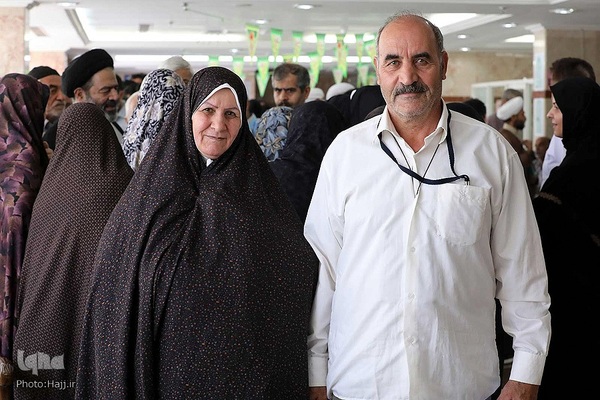 دیدار صمیمی سرپرست حجاج ایرانی با زائران کشورمان در مکه مکرمه