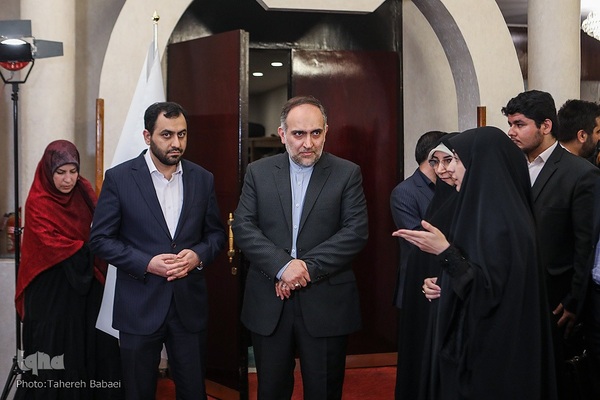 افتتاح رویداد برکت دیدار با نمایش ۳۰۰ لباس محرمی