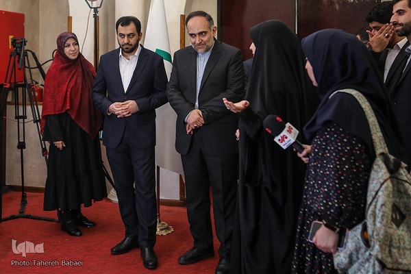 افتتاح رویداد برکت دیدار با نمایش ۳۰۰ لباس محرمی