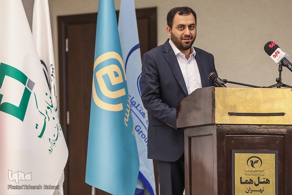 افتتاح رویداد برکت دیدار با نمایش ۳۰۰ لباس محرمی