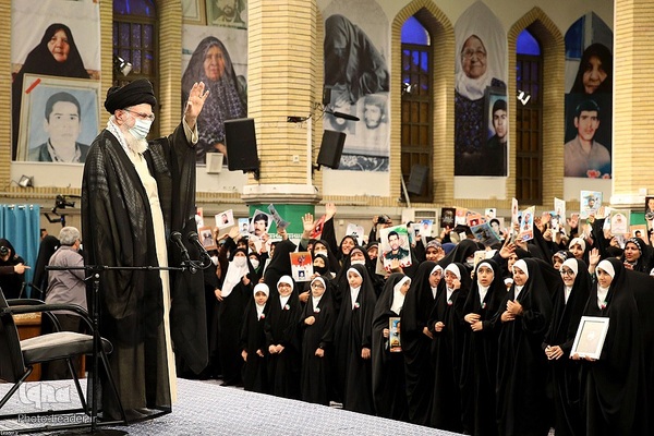 دیدار جمعی از خانواده‌های شهدا