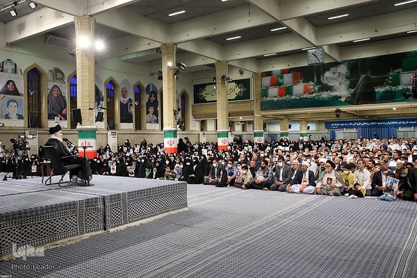 دیدار جمعی از خانواده‌های شهدا