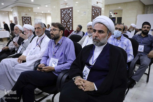 مراسم تجلیل از خانواده شهدا