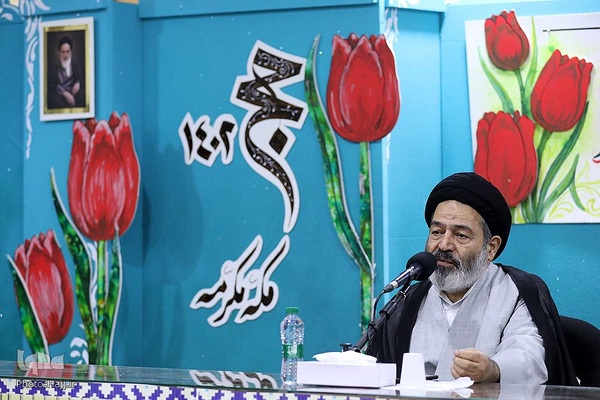 مراسم تجلیل از خانواده شهدا