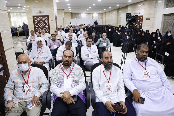 مراسم تجلیل از خانواده شهدا