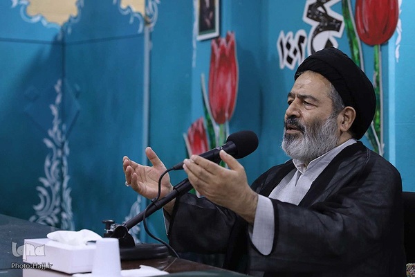 مراسم تجلیل از خانواده شهدا