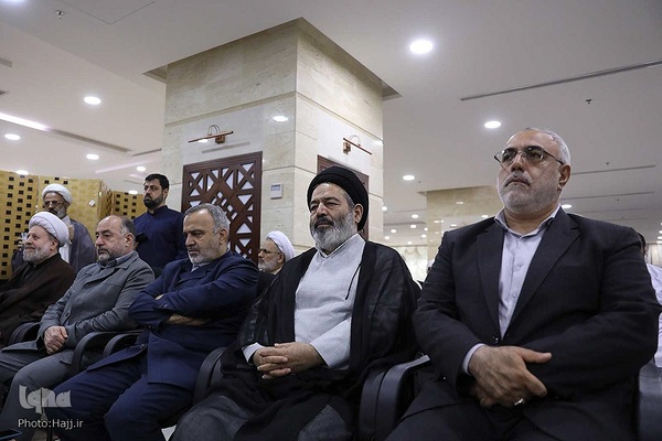 مراسم تجلیل از خانواده شهدا