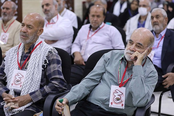 مراسم تجلیل از خانواده شهدا