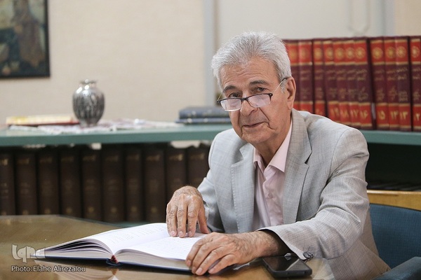 دکتر اصغر دادبه