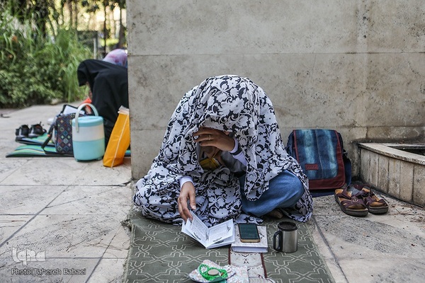 مراسم دعای عرفه در دانشگاه تهران