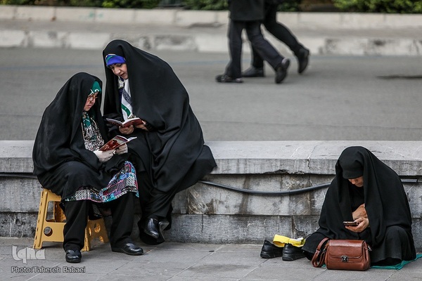 مراسم دعای عرفه در دانشگاه تهران
