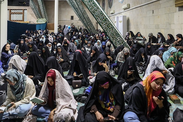 مراسم دعای عرفه در دانشگاه تهران