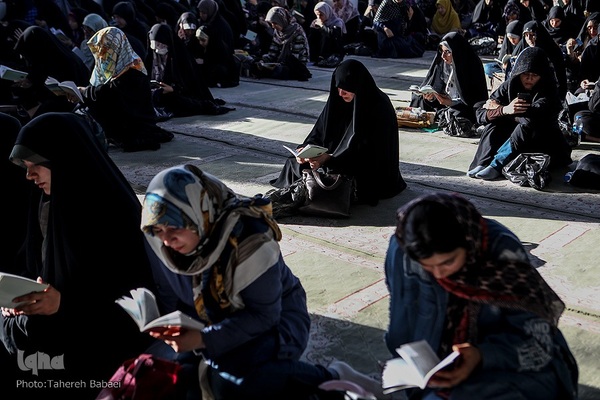 مراسم دعای عرفه در دانشگاه تهران