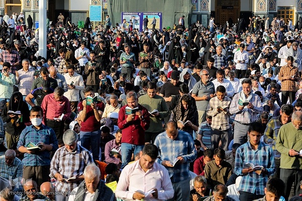 مراسم دعای عرفه در حرم مطهر رضوی