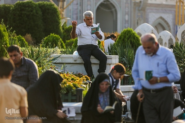 مراسم دعای عرفه در حرم مطهر رضوی
