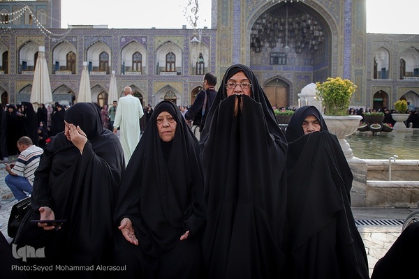 اقامه نماز عید قربان در حرم مطهر رضوی