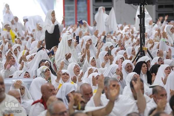 دعای عرفه در صحرای عرفات