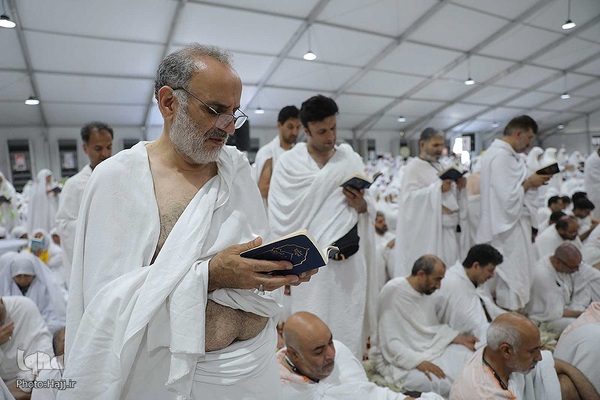 دعای عرفه در صحرای عرفات