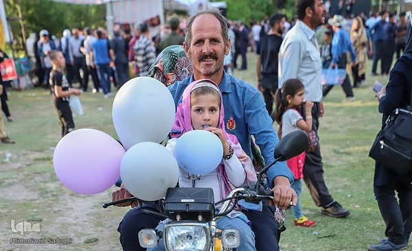 جشنواره برداشت گل محمدی عنصرود