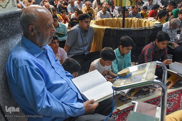 محفل انس با قرآن کریم در مهدیه اعظم سمنان