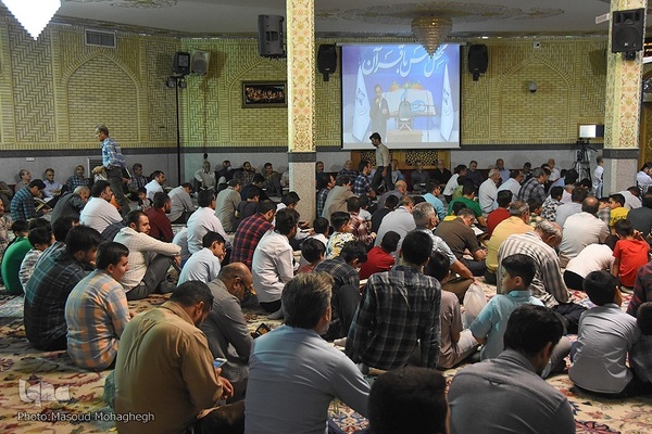 محفل انس با قرآن کریم در مهدیه اعظم سمنان