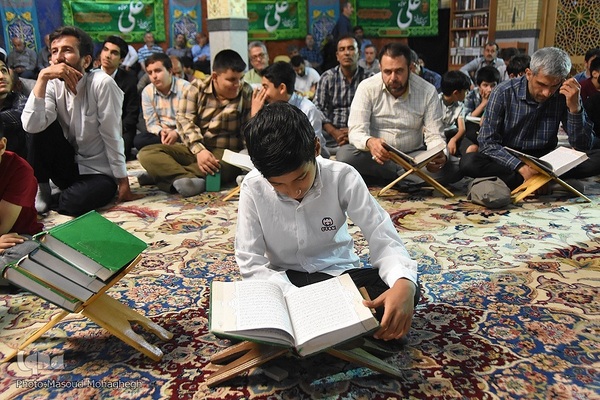 محفل انس با قرآن کریم در مهدیه اعظم سمنان