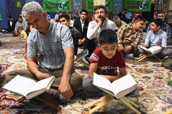 محفل انس با قرآن کریم در مهدیه اعظم سمنان