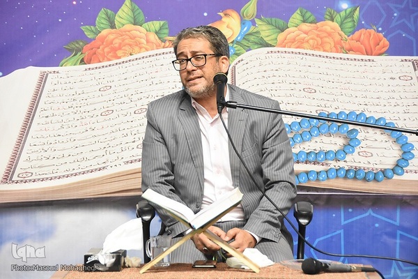 محفل انس با قرآن کریم در مهدیه اعظم سمنان