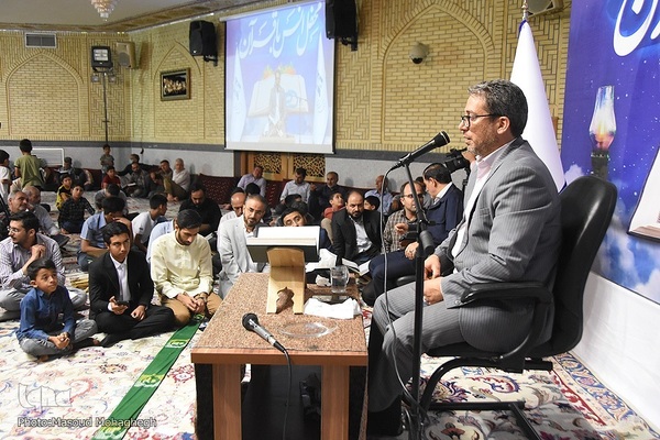 محفل انس با قرآن کریم در مهدیه اعظم سمنان