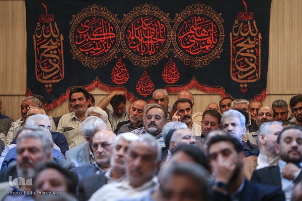 رونمایی از نشان حبیب ویژه پیرغلامان اهل بیت (ع)