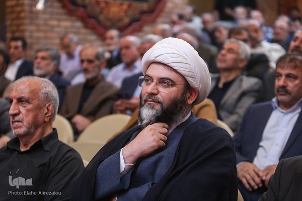 رونمایی از نشان حبیب ویژه پیرغلامان اهل بیت (ع)