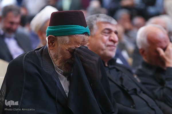 رونمایی از نشان حبیب ویژه پیرغلامان اهل بیت (ع)