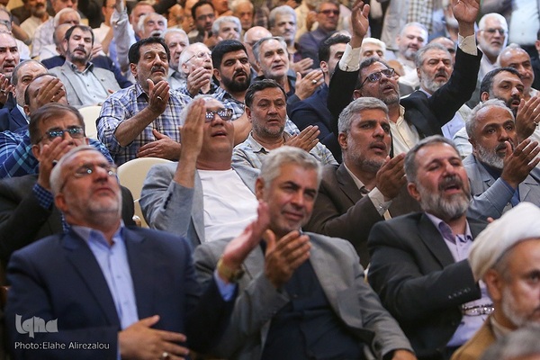 رونمایی از نشان حبیب ویژه پیرغلامان اهل بیت (ع)