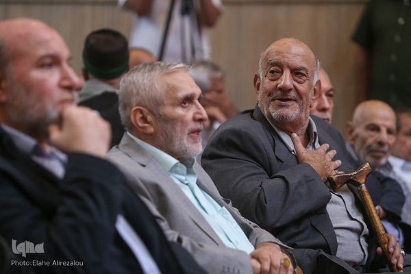 رونمایی از نشان حبیب ویژه پیرغلامان اهل بیت (ع)