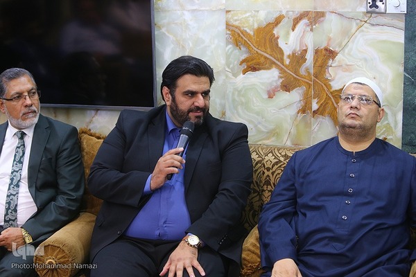 دیدار متولی شرعی حرم حسینی با داوران و متسابقان جایزه کربلا